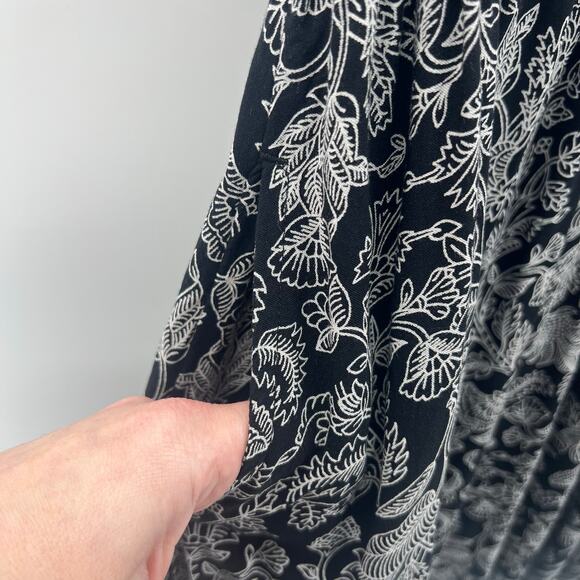 Roxy Floral V-Neck Dress Womens Large Black Pockets Cutout - Picture 6 of 8